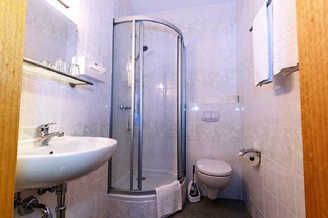 Hotel Luca Betzenstein Luaran gambar